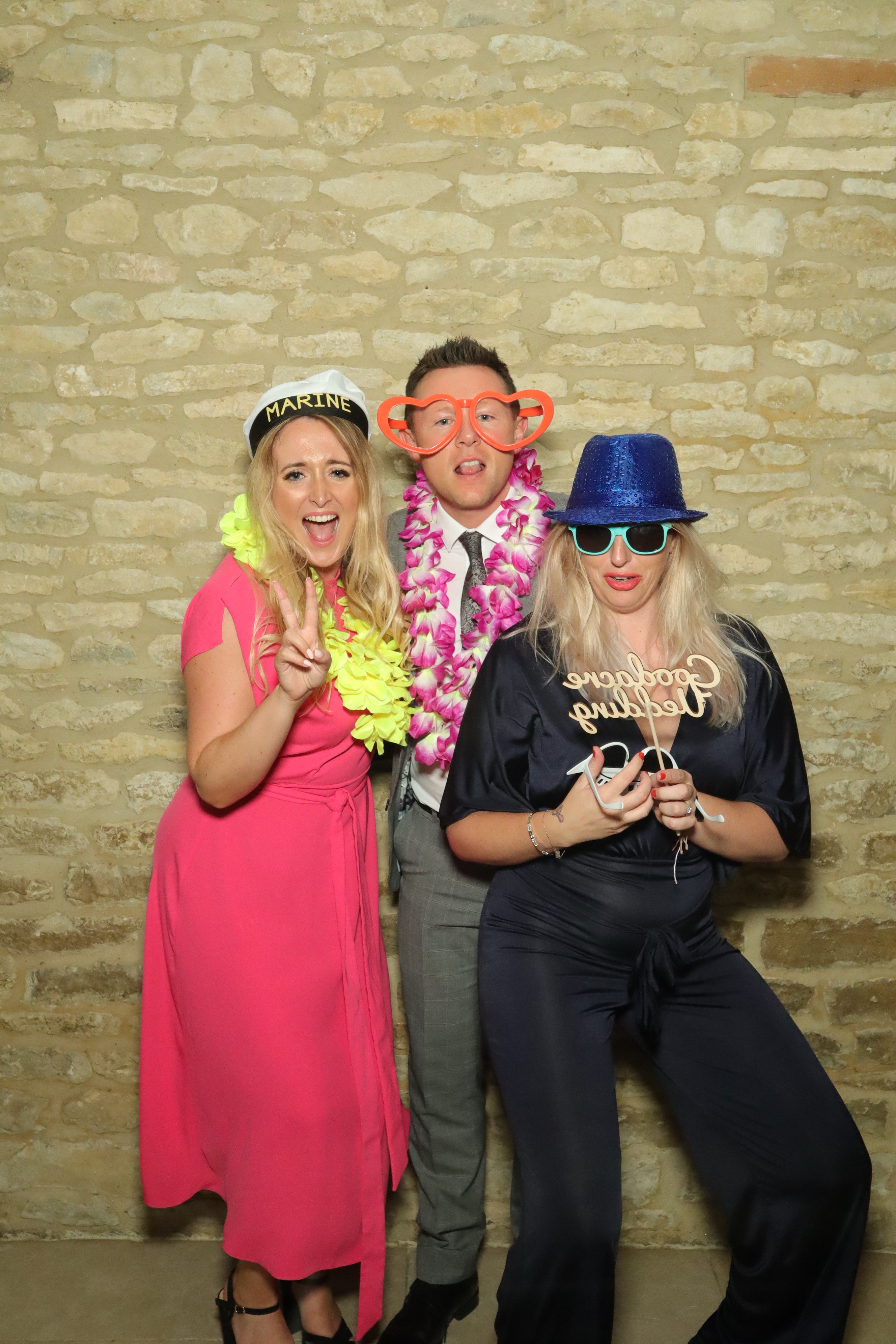 Natalie & Jack’s Wedding | View more photos from the event at gallery.myphotoboothexperience.co.uk/u/MyPhotoBoothExperienceLtd/Natalie-Jack’s-Wedding